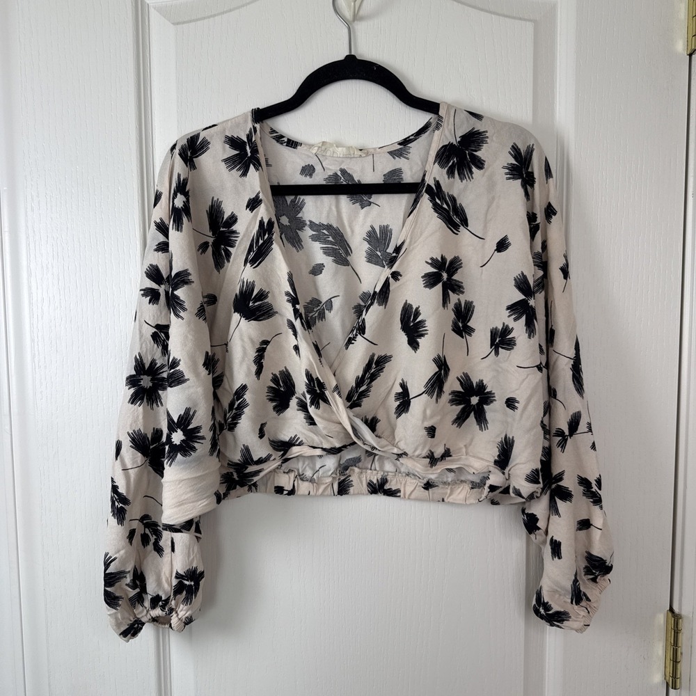 Audrey 3+1 Womens Cream Black Floral Blouse Puff Sleeve V Neck Boho Fits M
